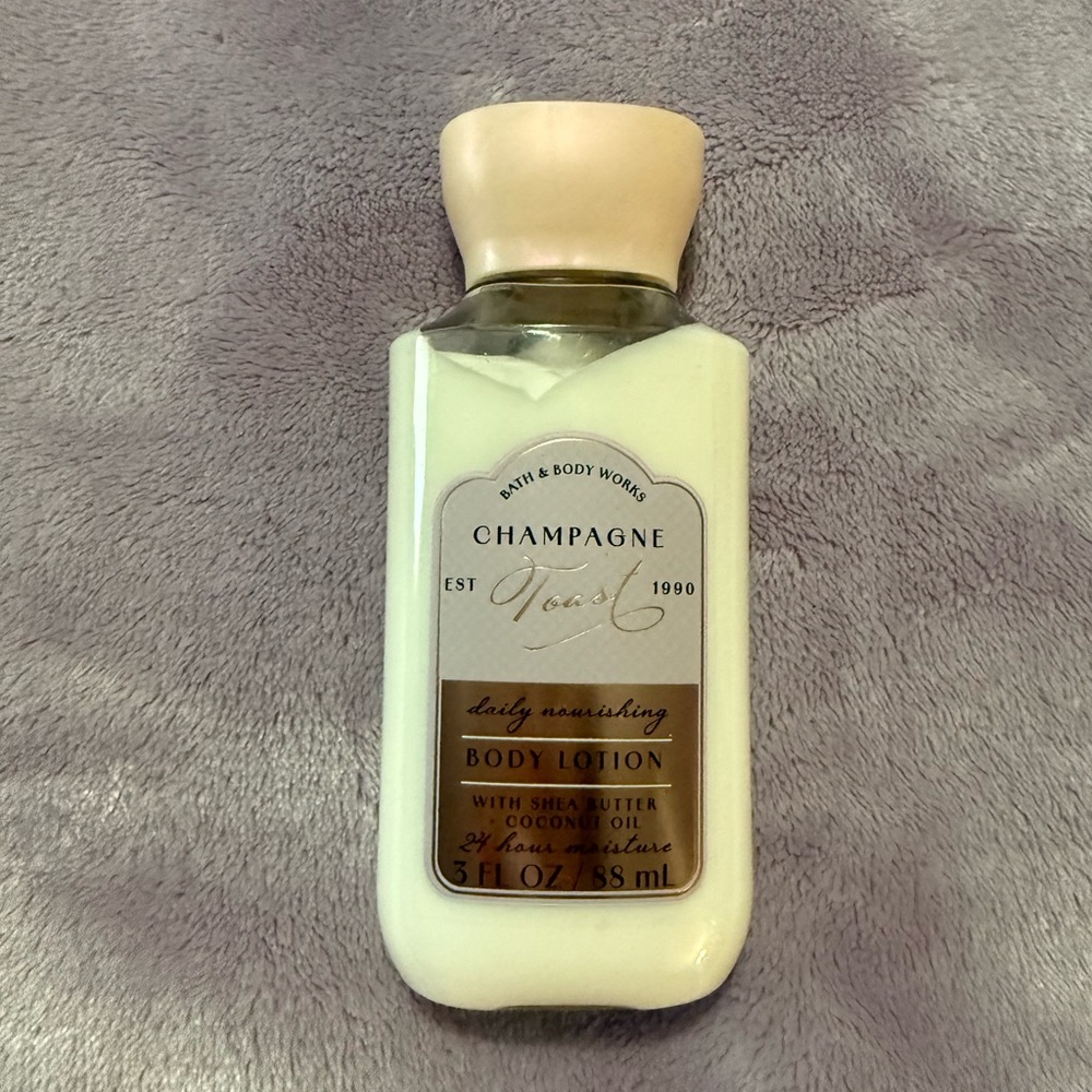 Bath & Body Works Champagne Toast Body Lotion Travel size